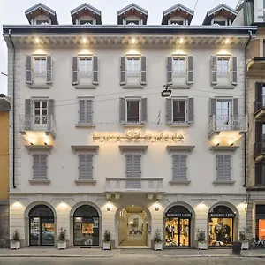 Piazza Della Scala 3 Milano